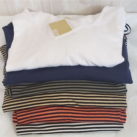 Michael Kors Cold Shoulders Top - Picture 5 of 5